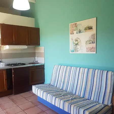 Golden Life Apartment